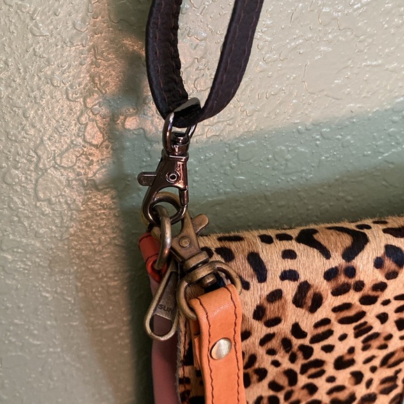 Soruka Leather Crossbody/Wristlet - Picture 2 of 7